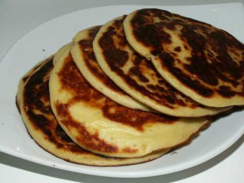 CREPES EN TOUT GENRE 2 : Blinis de pommes de terre et sa crème fouettée aux herbes