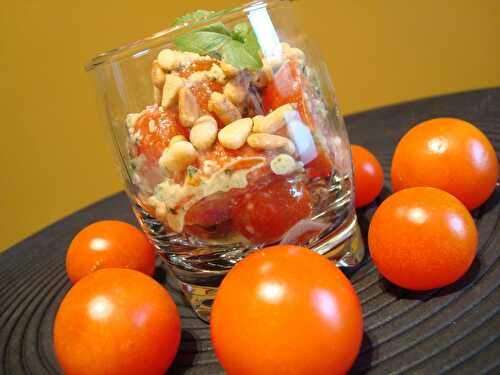 Salade de tomates et pignons au pistou (verrine)