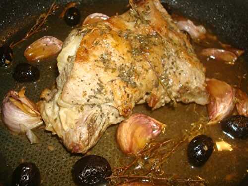 Shoulder of Lamb with Garlic, Thyme, Olives and Rosé Wine (Nigella kitchen)