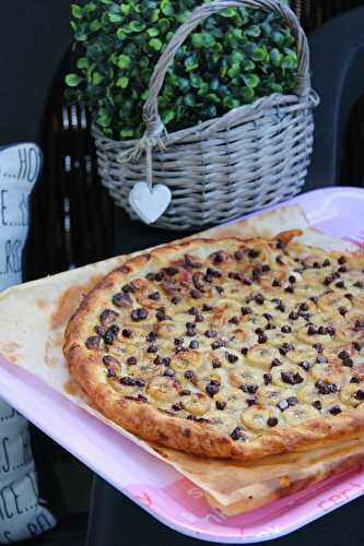 Tarte fine aux bananes et pépites de chocolats, super croustillante et super rapide et facile (Cathytutu)