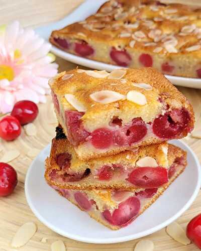 Mi gâteau mi clafoutis très léger aux cerises