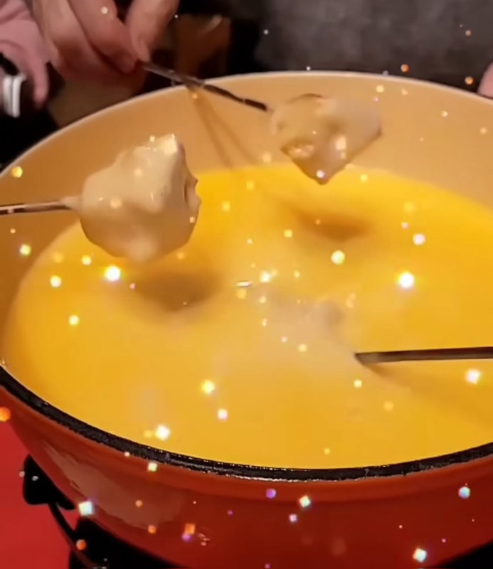 ...Fondue Suisse, la meilleure fondue au fromage... (Cathytutu)