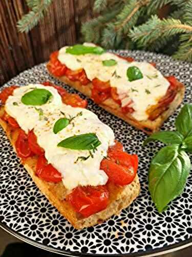...4 Tartine grillée de tomates confites à la burrata, Cyril Lignac tous en cuisine recettes d'été...