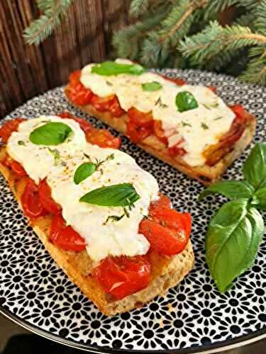 ...4 Tartine grillée de tomates confites à la burrata, Cyril Lignac tous en cuisine recettes d'été...