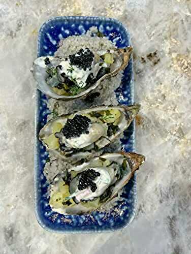 ...Tartare d'huîtres, crème aigre-douce, Tous en cuisine menus de fêtes Cyril Lignac...