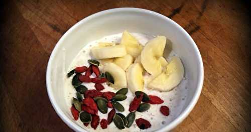 L' Over night ou porridge froid banane, baie de goji et graines de courge