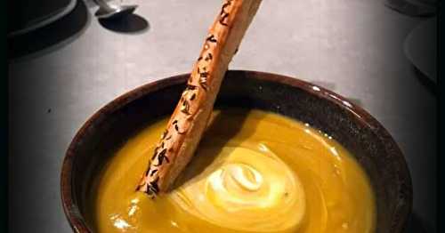 Velouté potimarron et marrons au cumin et sa baguette feuilletée