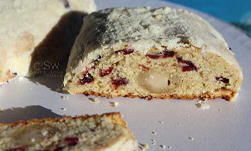 ChristStollen aux cranberrys, à la pistache et à la pâte d’amande (Stollen de Noël)