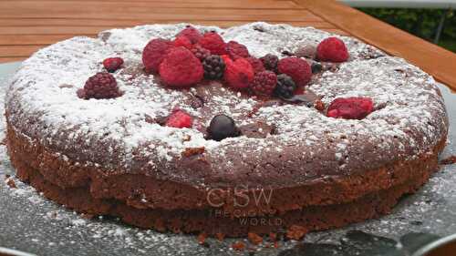 Gâteau au chocolat et fruits rouges | çikolatali ve kirmizi meyveli pasta