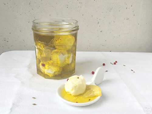 Billes de labné à l'huile d'olive - labné bi zayt fait maison - Citronelle and Cardamome
