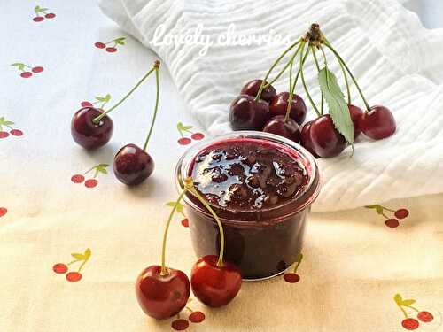 Confiture aux cerises parfumée à la cannelle un vrai régal à déguster au goûter ou au petit déjeuner