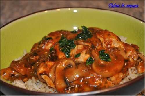 Wok de poulet aux champignons