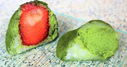 Daifuku Mochis au Thé Matcha et aux Fraises