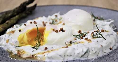 Le Cilbir ou Yaourt et Oeuf Poché comme en Turquie!