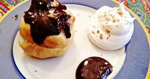 Profiteroles aux amandes et au chocolat