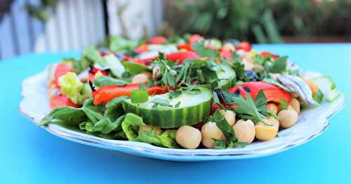 Salade Estivale aux Pois Chiches et aux Anchois