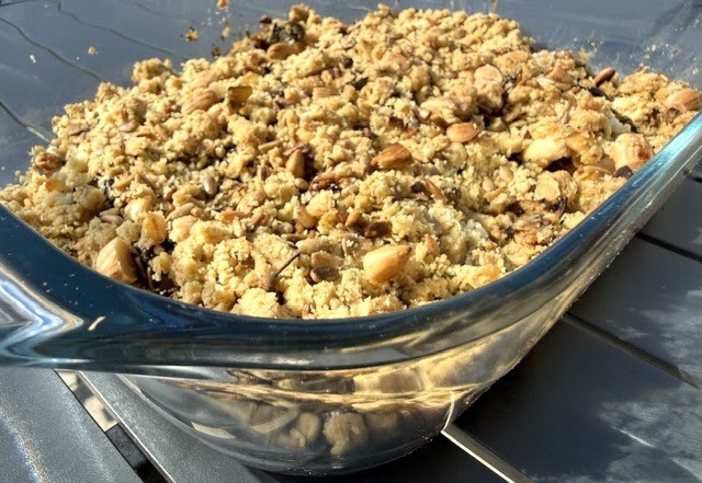 Crumble de Courgettes à l’Ail et aux Fines Herbes 