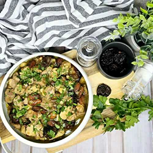 Sauté de porc aux pruneaux et amandes