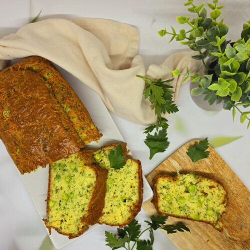 Cake aux petits pois et aux herbes