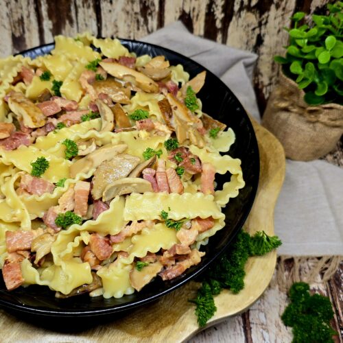 Mafaldines aux cèpes et au lard