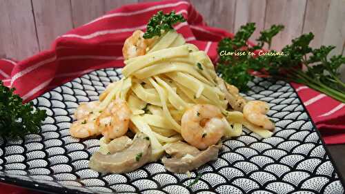 Tagliatelles aux crevettes sauce crémeuse ail et citron