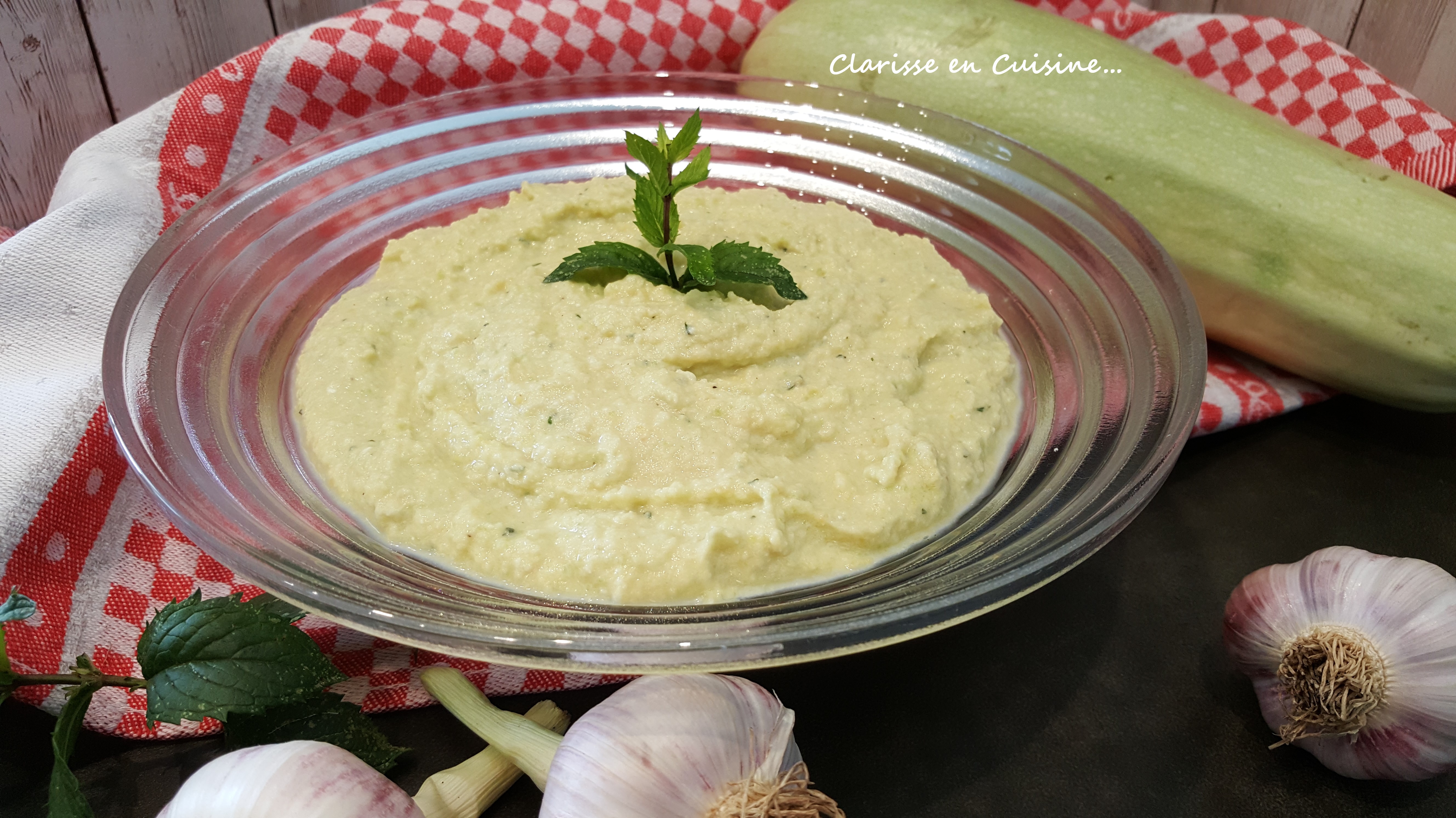 Dip à la courgette et menthe