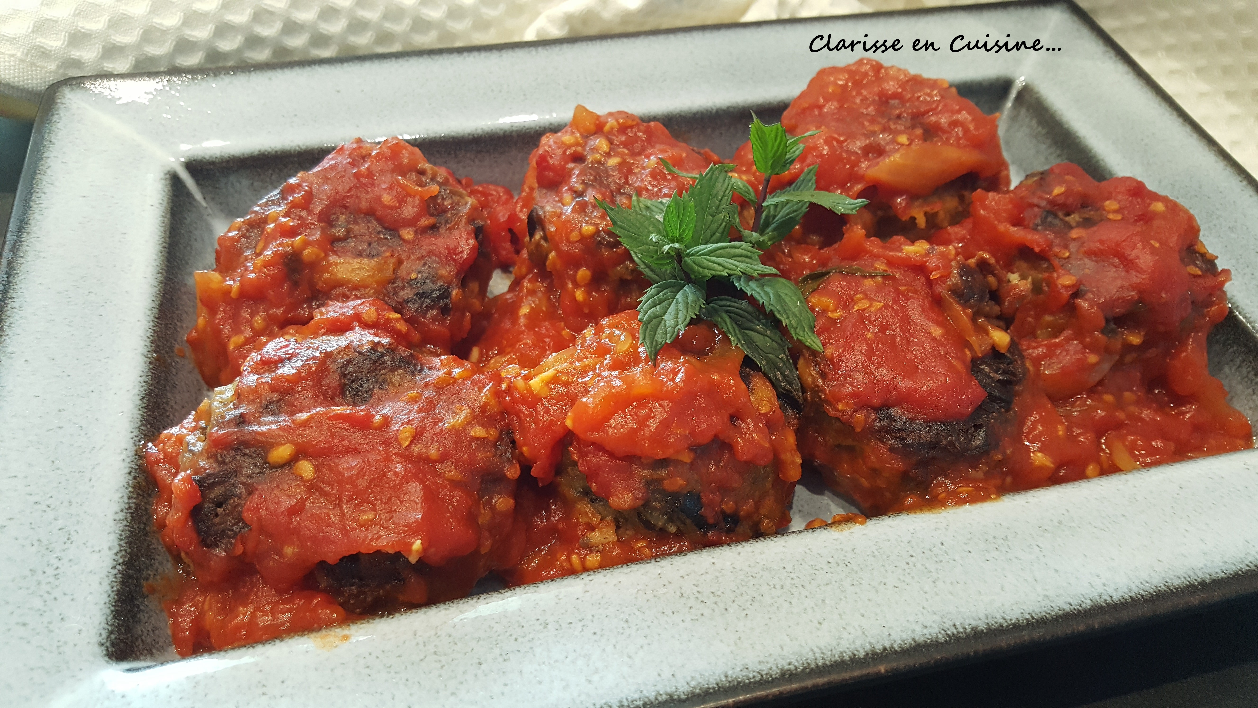 Boulettes d’aubergine à la parmigiana