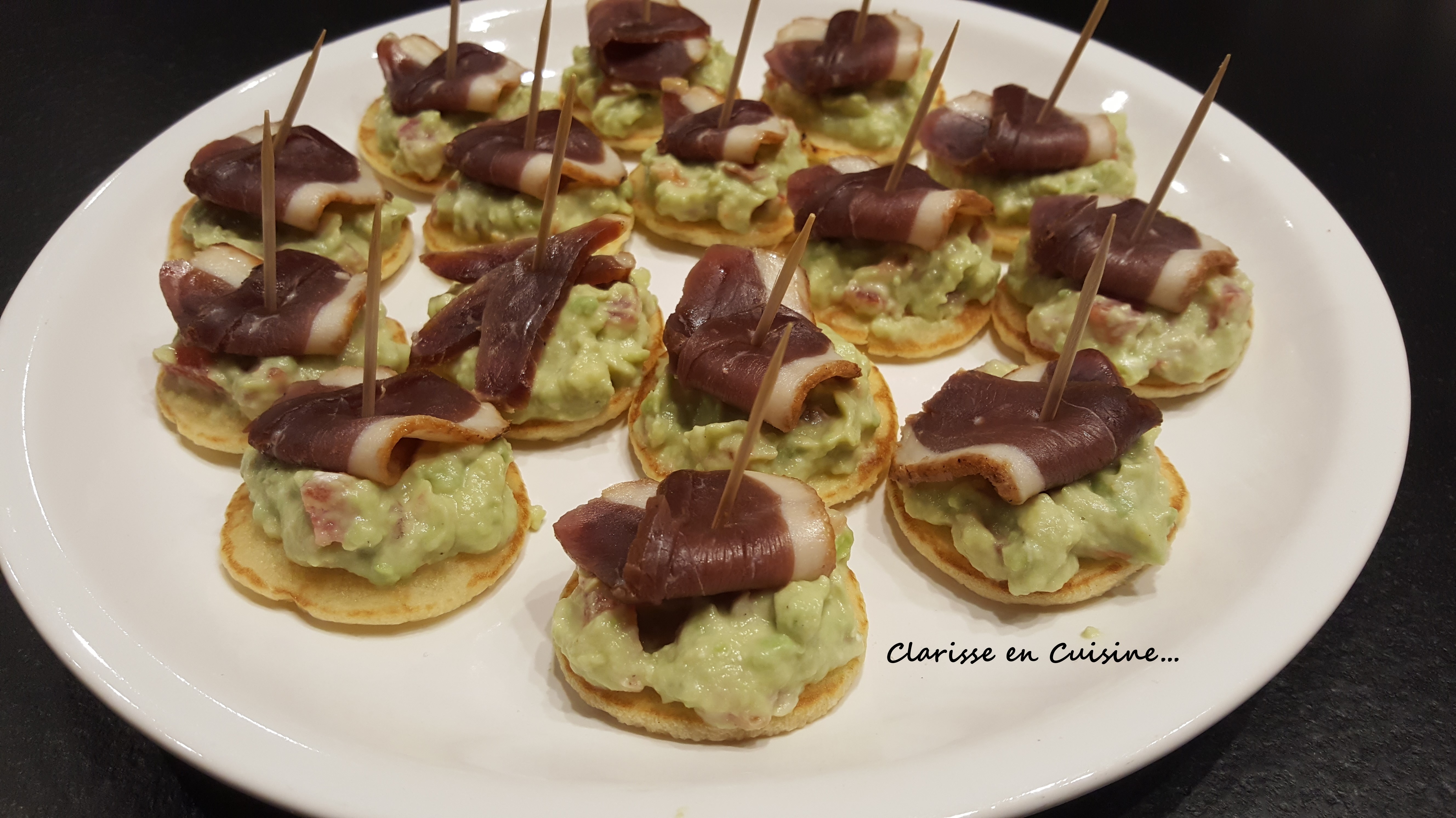 Bouchées au guacamole et au magret fumé