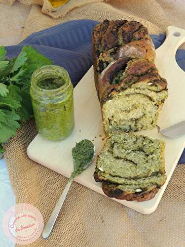 Babka toute verte ~ Pesto d’ortie & feta