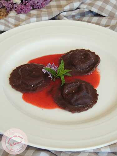 Raviolis au cacao & mascarpone ~ Coulis de fraise verveine