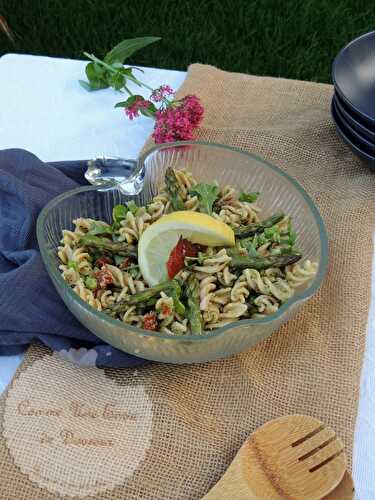 Salade de pâtes au pesto d’asperge verte