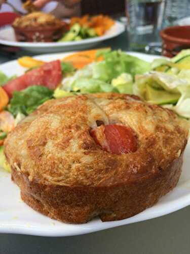 Cake au hareng fumé et sa petite tomate cerise