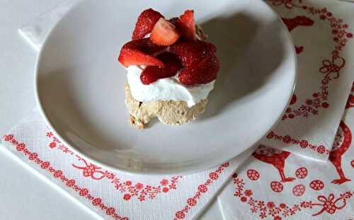 Pavlova aux fruits rouges