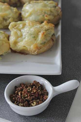 Pommes de terre au poivre de Sichuan rouge.