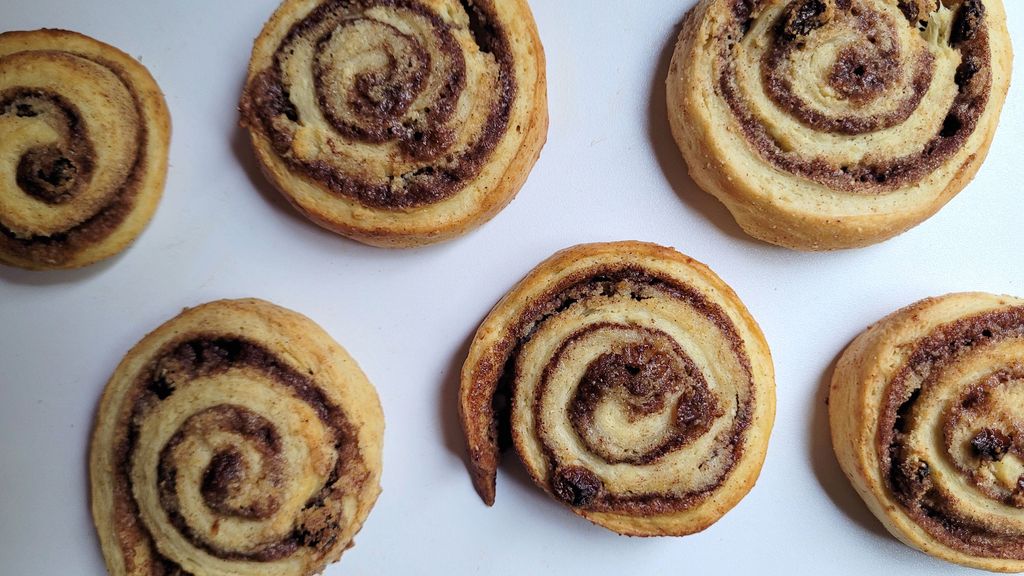 Recette de cinnamon rolls aux raisins et amandes
