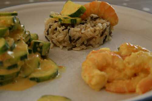 Crevettes et courgettes au curcuma accompagné de son riz - plaisirs et gourmandises