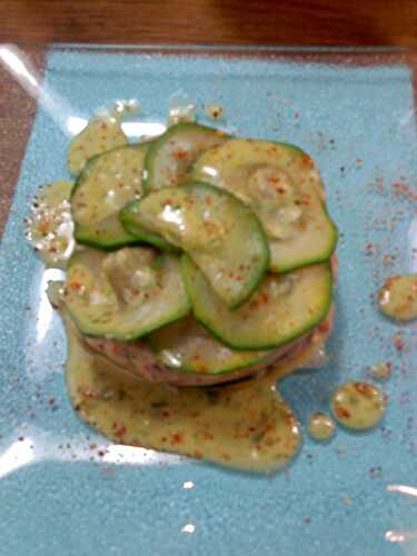 Petit gâteau au chèvre frais au piment d'espelette et ciboulette - plaisirs et gourmandises