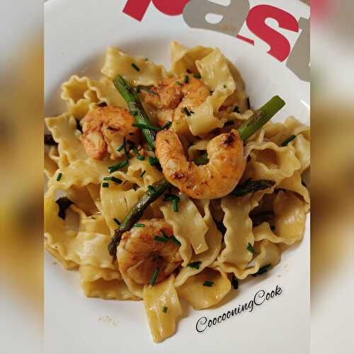 Tagliatelles aux crevettes et aux asperges vertes - plaisirs et gourmandises