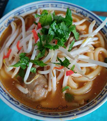 Phô au boeuf et au saté - plaisirs et gourmandises