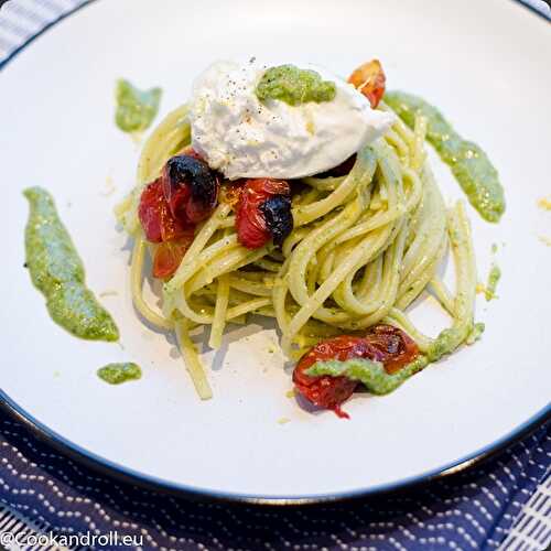 Linguine au pesto d'ail des ours et noix