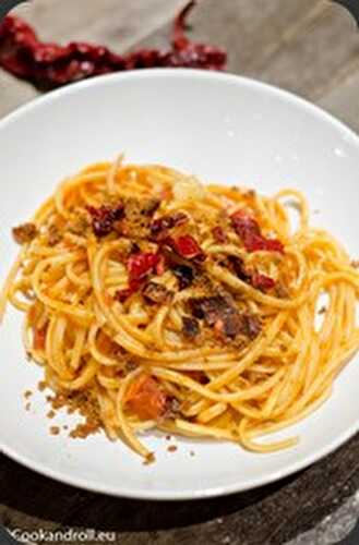 Linguine mollica e "crusco"