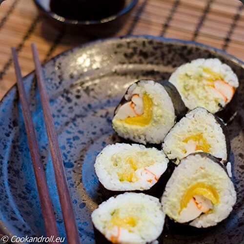 Maki avocat-mangue-surimi