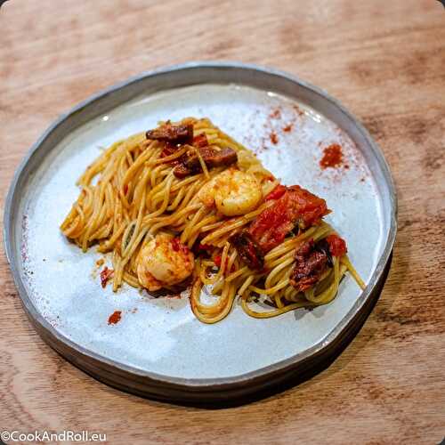 Pâtes aux tomates rôties, chorizo et gambas