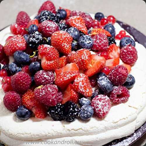 Pavlova aux fruits rouges