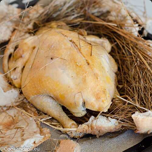 Poulet de ferme au foin en croûte de pain