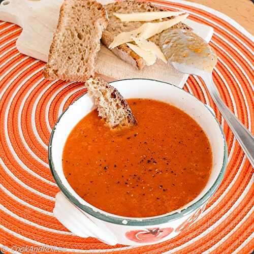 Soupe aux tomates grillées