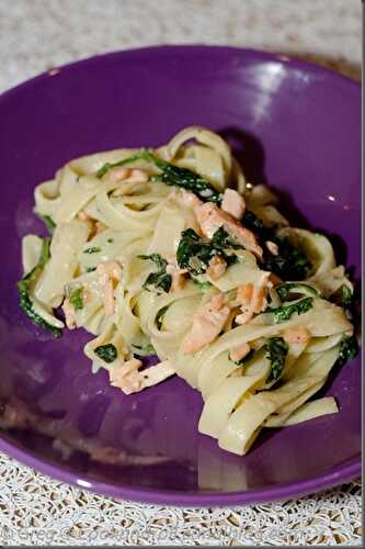 Tagliatelle aux épinards et deux saumons