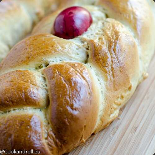 Tsoureki, brioche de Pâques grecque