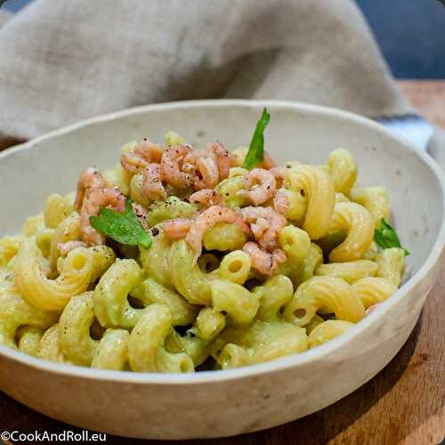 Torselli aux pois jaunes, sauce avocat et crevettes grises