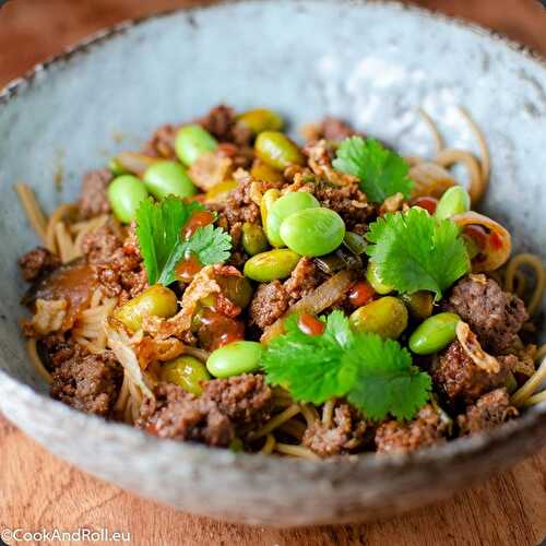 Nouilles au boeuf et edamame